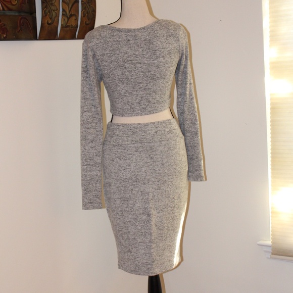 Nude, pencil skirt and long sleeve Asymmetrical neckline crop top set - Picture 3 of 10